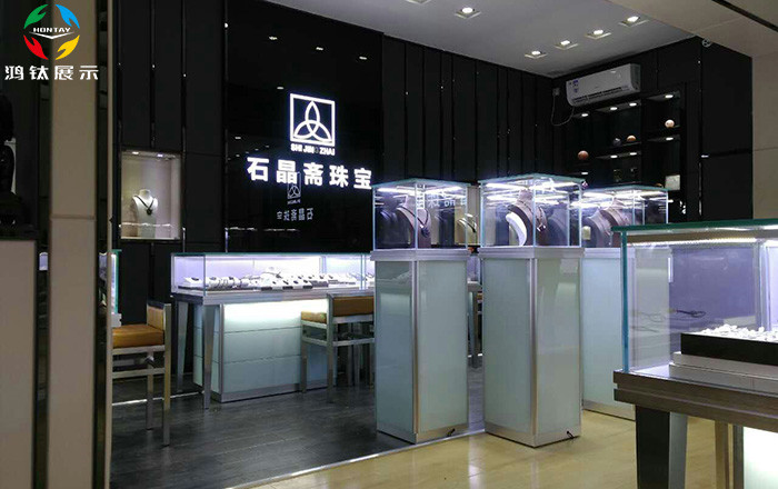 網(wǎng)購珠寶展示柜臺(tái)的益處與弊端！