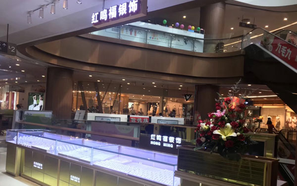 銀飾品展示柜保養三秘訣