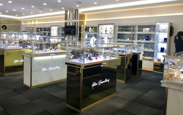 精品手表展示柜臺如何進行維修？透光性怎么樣？